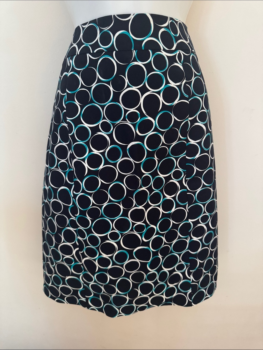 NWT Ann Taylor Lined Pencil Skirt/Sz 6/Blk-White-Teal Circles/Stretch/Knee Lngth